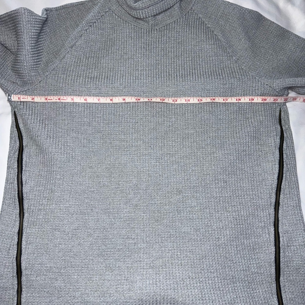 L.L. Bean waffle mock pullover sweater - Picture 6 of 8